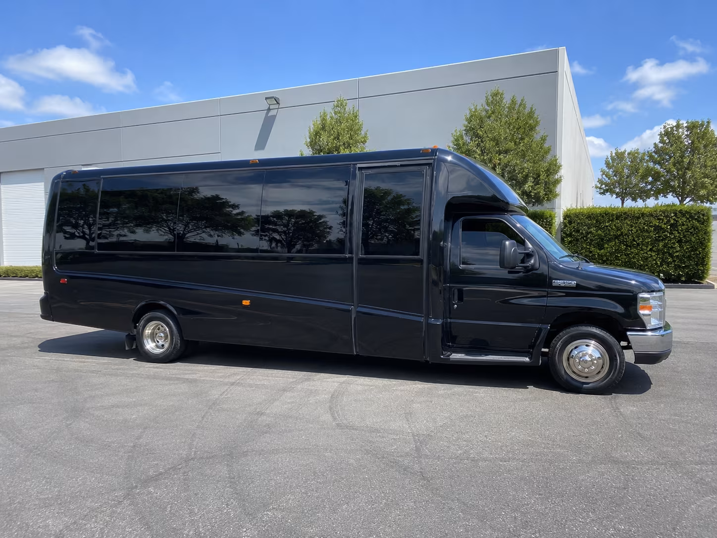 Lowell Birthday, Sweet 16, & Quinceañera Transportation onboard seating